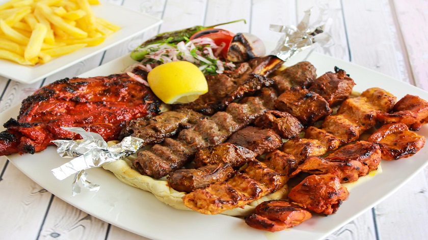 پیشنهادات ویژه دورهمی‌های دوستانه در جوجه طلایی